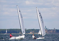 Karl Purdie and Nick Craig reaching